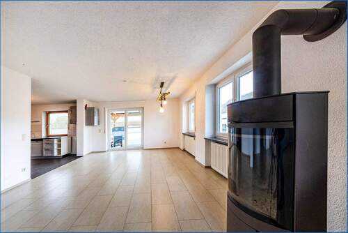 Wohnzimmer mit Ofen - 
