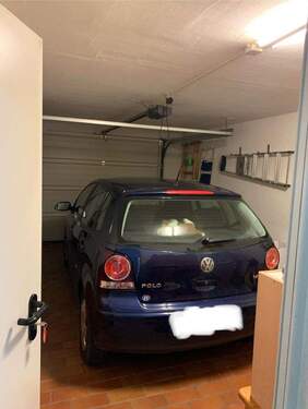 Durchgang zur Garage - 
