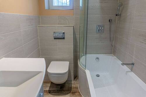 Wannenbad im EG - 