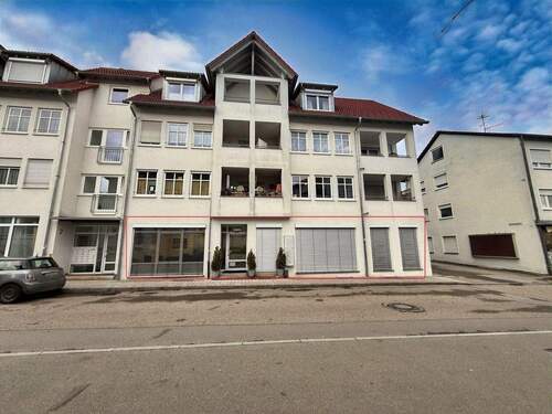 Eingangsbereich - Südseite - Gut vermietete Zahnarztpraxis in Aulendorf