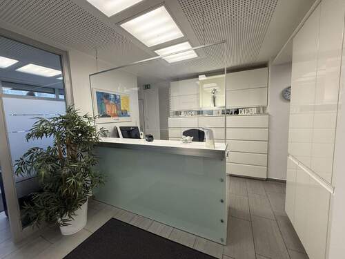 Empfang - Büro zum Kaufen in Aulendorf
