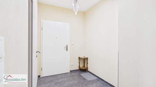 Diele - 3 Zimmer Etagenwohnung zum Kaufen in Palzem