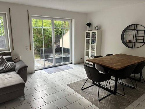 Wohn- und Esszimmer - 