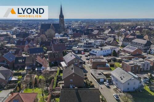 LYD 3642 - 18 Lage - 