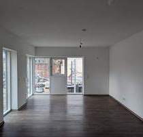 5 Raum-Wohnung in zentraler Lage mit Aufzug und Balkon - Jena Zentrum