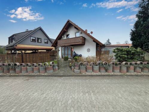 Titelbild - Gepflegtes Fertighaus mit Garten, Terrasse und Doppelcarport! (MA-1020-211)