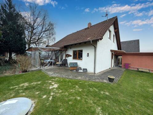 Seitenansicht - Einfamilienhaus mit 122,70 m&sup2; in Bergen zum Kaufen