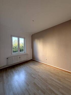 EG 5. Zimmer Mitte Flur links - 