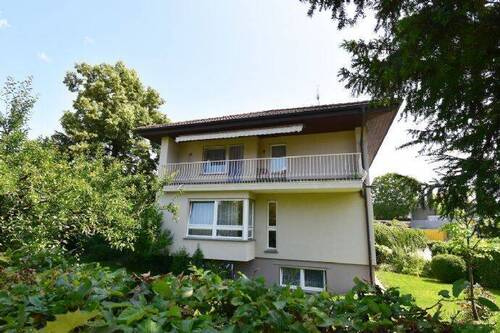 Hausansicht - Sie suchen ein schönes Stadthaus in Tiengen? Bitte schön....