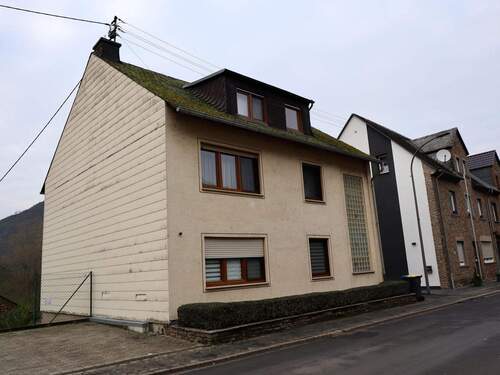 Außenansicht - 1 Zimmer Mehrfamilienhaus, Wohnhaus zum Kaufen in Treis-Karden