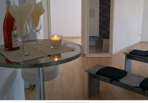 Bild 1 - KÜNZELSAU -Absoluter Privatverkauf- Sonnige Charmante 3 Zi. Wohnung 2 Balkone