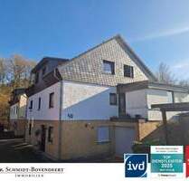 Schöne Maisonettewohnung mit Wintergarten, Terrasse, Garage und Doppelcarport in Ferndorf! - Kreuztal