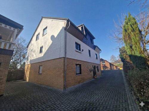 Seitenansicht - 4 Zimmer Etagenwohnung zum Kaufen in Kreuztal