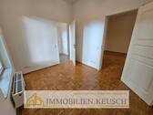 Schlafzimmer mit Zugang zum Bad - 