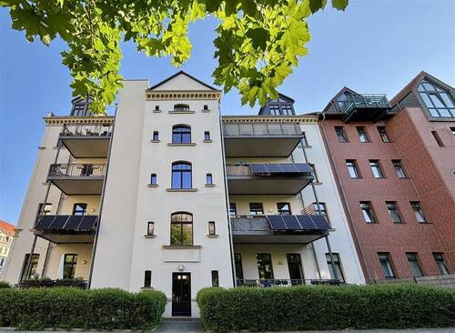 Hausansicht - Zentrum SüdOst, Wunderschöne 3 Zi.-Whg., 2 Bäder, Südbalkon, Garten, Stellpl., vermietet