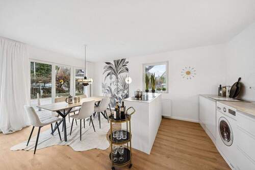 Wohnzimmer EG - 8 Zimmer Doppelhaushälfte zum Kaufen in Pinneberg