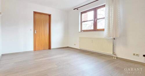 Zimmer 2 - ** 3 Zimmer-Wohnung mit Süd-Balkon + Aufzug im Haus **