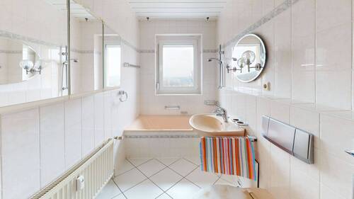 Tageslichtbad mit Dusche - 