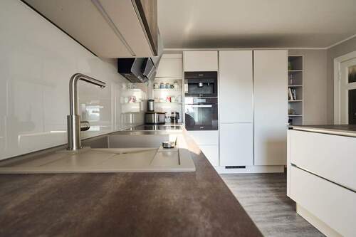 Moderne puristische Küche - 