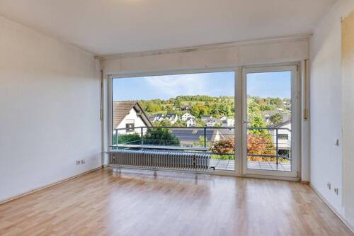 UG: Zimmer mit Terrassenzugang - 