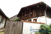 Eingangsbereich.jpg - 4 Zimmer Bauernhaus, Landhaus zum Kaufen in Eichendorf