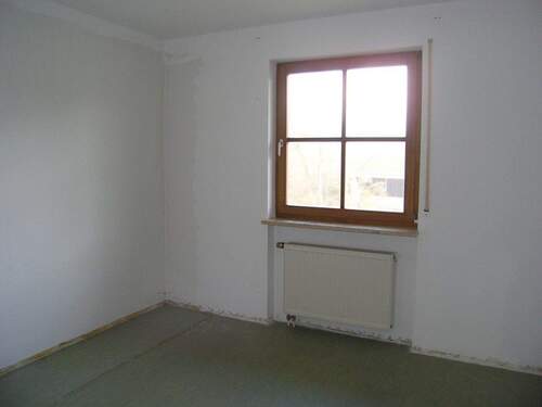 Kinder- bzw. Arbeitszimmer - 