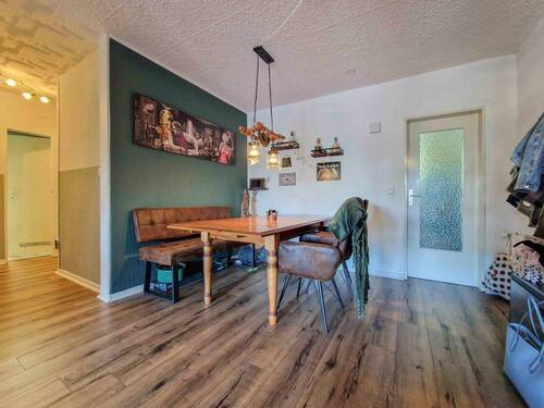 Wohn- und Essbereich - 4 Zimmer Etagenwohnung zum Kaufen in Hohenlockstedt