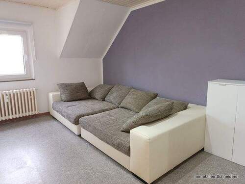 Wohnzimmer - 2 Zimmer Etagenwohnung zur Miete in Mönchengladbach