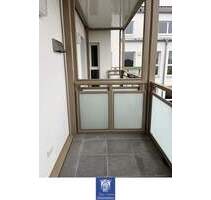 Willkommen im modernen Erstbezug! Perfekter Zuschnitt, EBK, schöner Balkon und Lift! - Arnsdorf