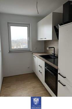 EBK - 2 Zimmer Etagenwohnung zur Miete in Arnsdorf