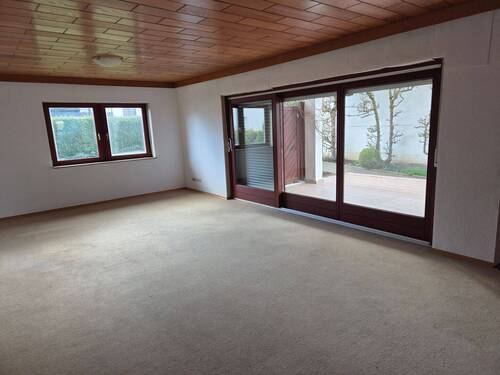 Wohnzimmer.jpg - 5 Zimmer Doppelhaushälfte zum Kaufen in Wettstetten