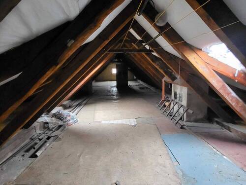 Dachboden 12 - 6 Zimmer Etagenwohnung zum Kaufen in Königsee