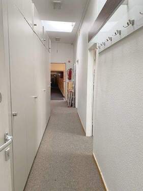 Diele - 3 Zimmer Gewerbeobjekt (Büro, Produktion, Verkauf) in Düsseldorf