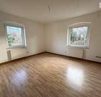 2-Raum-Wohnung in Randlage von Lößnitz im 1. Obergeschoss