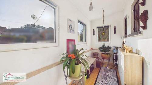 Eingangsbereich - 5 Zimmer Einfamilienhaus zum Kaufen in Kollesleuken