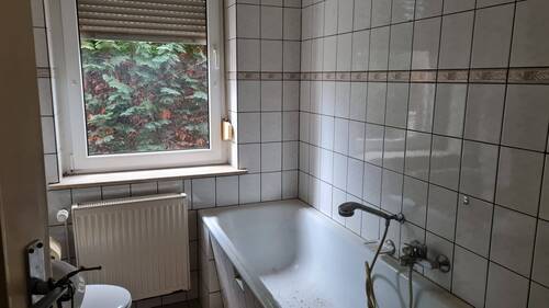 Bad Wohnung 2 - 