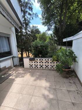 Erdgeschoss Terrasse - Mehrfamilienhaus, Wohnhaus mit 164,00 m² in Kelsterbach zum Kaufen