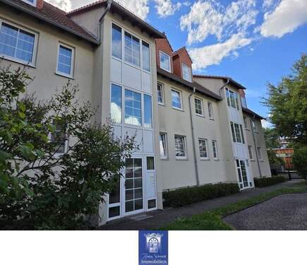 Hausansicht - 2 Zimmer Etagenwohnung zum Kaufen in Dresden