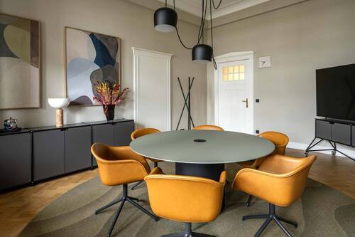 Meeting Room 1 - 