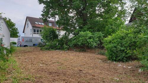 Sicht Richtung Straße - Großzügiges Grundstück für Wohnbebauung in Leinfelden-Echterdingen