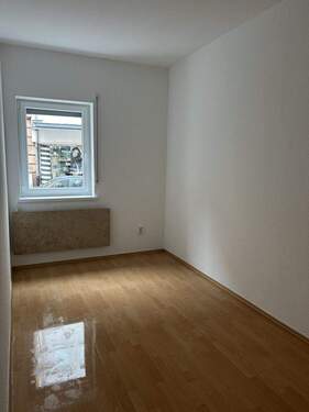 Schlafzimmer - 2 Zimmer Etagenwohnung in Nürnberg