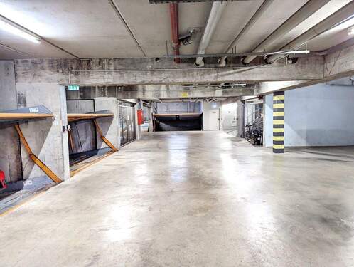 Duplex-Stellplätze Rüsselsheim - 15 Minuten zum Flughafen! 2 Duplex-Stellplätze in Rüsselsheim, Darmstädter Straße zu verkaufen.