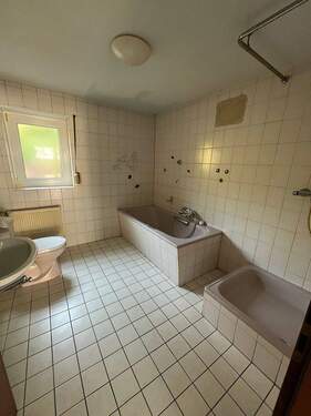 Vollbad in EG - 7 Zimmer Einfamilienhaus zum Kaufen in Spiesen-Elversberg