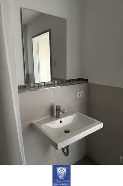 Bad - Etagenwohnung mit 44,20 m&sup2; in Arnsdorf zur Miete