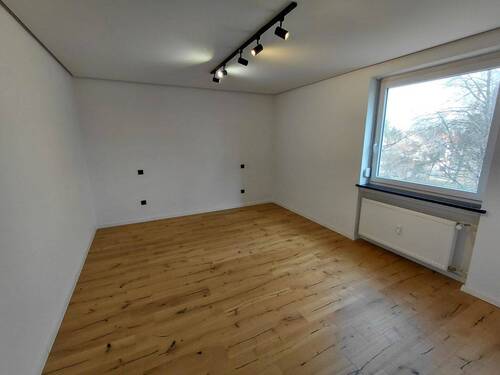 Schlafzimmer - Etagenwohnung mit 75,00 m&sup2; in Straubing zur Miete