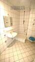 Bad mit Dusche - 1 Zimmer Etagenwohnung in Fürth