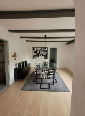 Esszimmer2 - Einrichtungsbeispiel - Mehrfamilienhaus, Wohnhaus mit 202,70 m&sup2; in Adelsdorf zum Kaufen