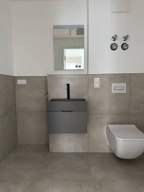 G-WC - 