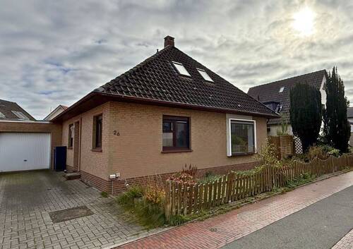 Ansicht - Einfamilienhaus in Rastede! Ruhige Lage mitten im Herzen der Gemeinde!