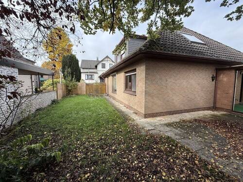 Garten/Terrasse - 6 Zimmer Einfamilienhaus in Rastede